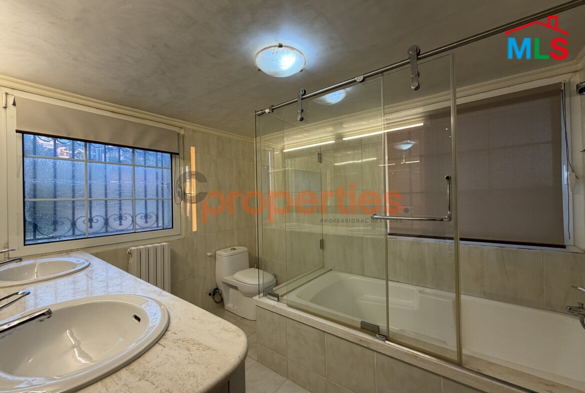 Chalet For Rent in Faqra شاليه للايجار في فقرا CPKMF106