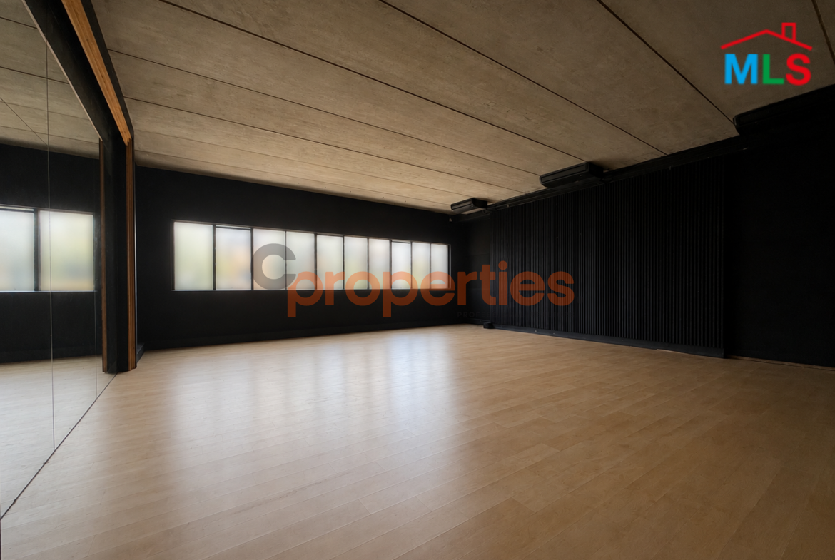Office For Rent In Kaslik مكتب للإيجار في الكسليك CPKRS10