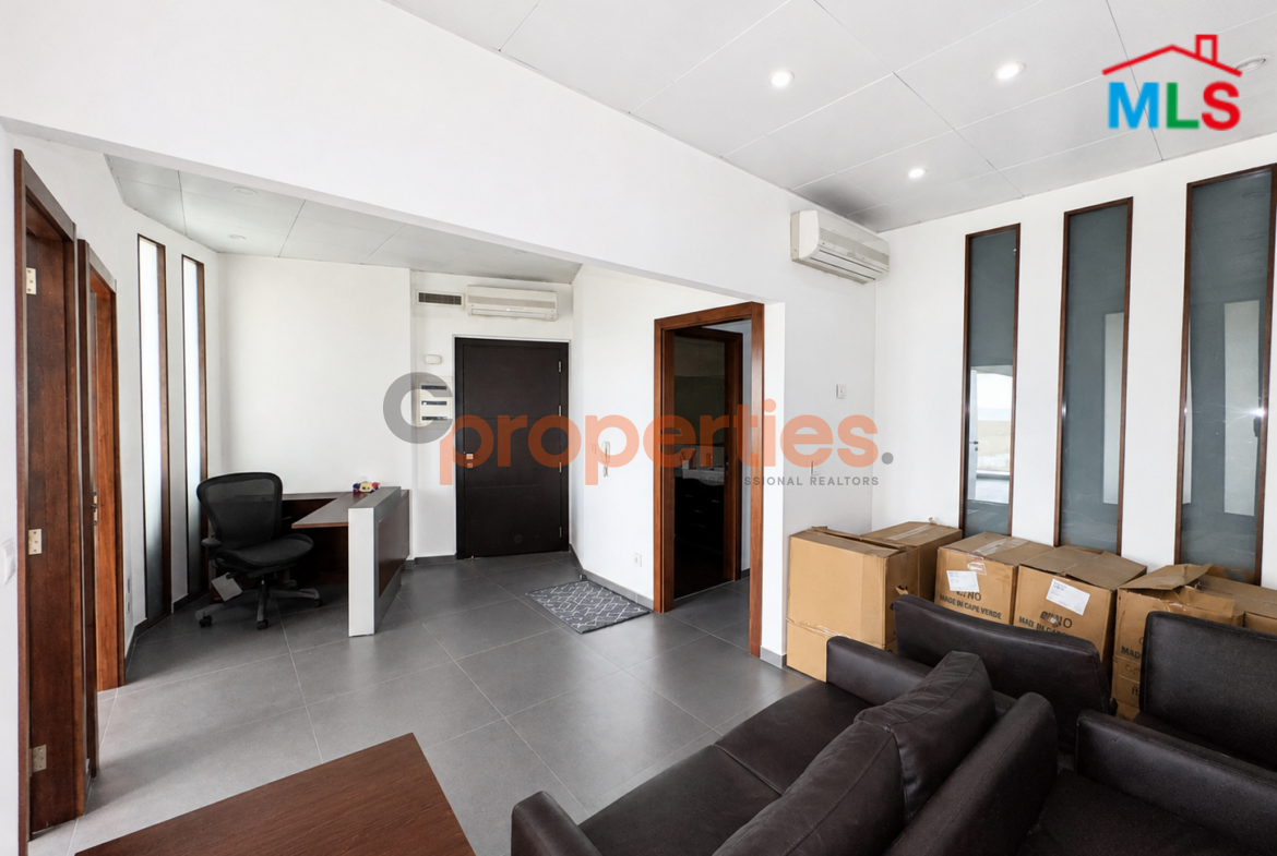 Office For Rent in Demco Antelias مكتب للإيجار في ديمكو أنطلياس CPES316