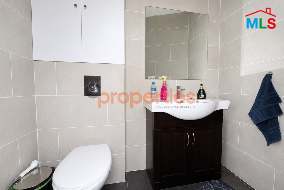 Office For Rent in Demco Antelias مكتب للإيجار في ديمكو أنطلياس CPES316
