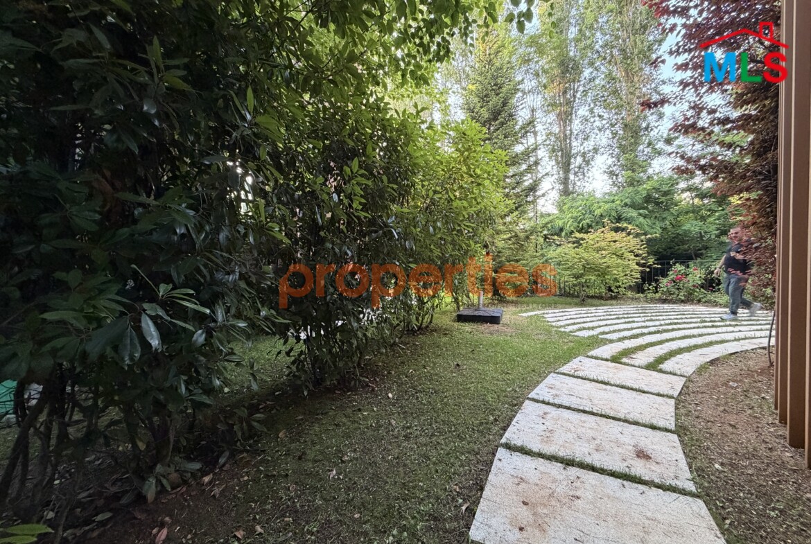 Villa For Rent in Faqra فيلا للايجار في فقرا CPKMF105