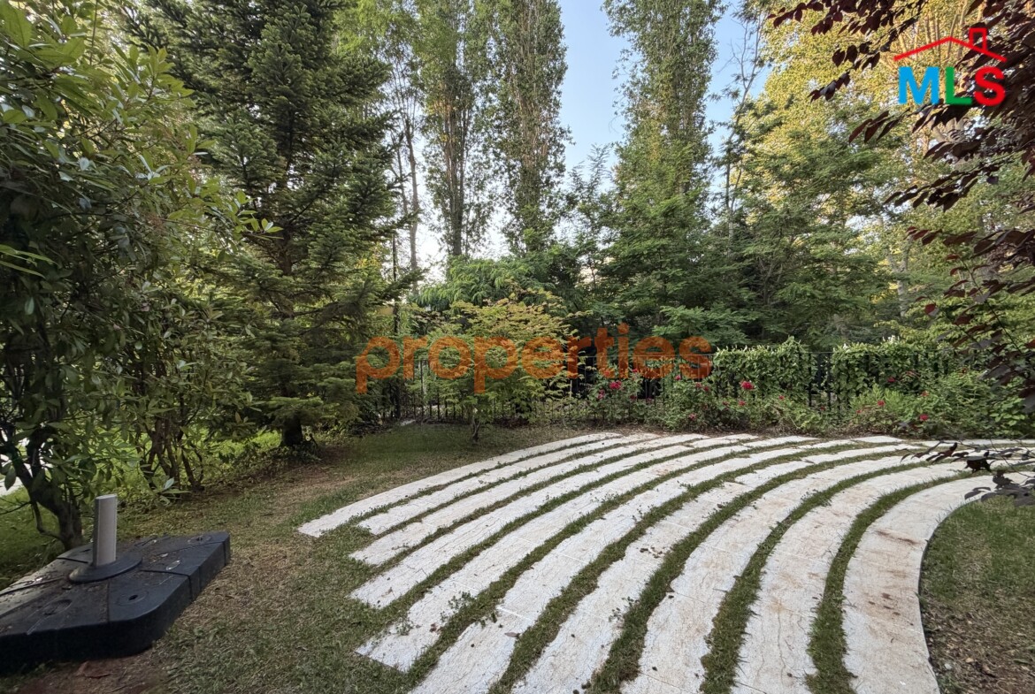 Villa For Rent in Faqra فيلا للايجار في فقرا CPKMF105