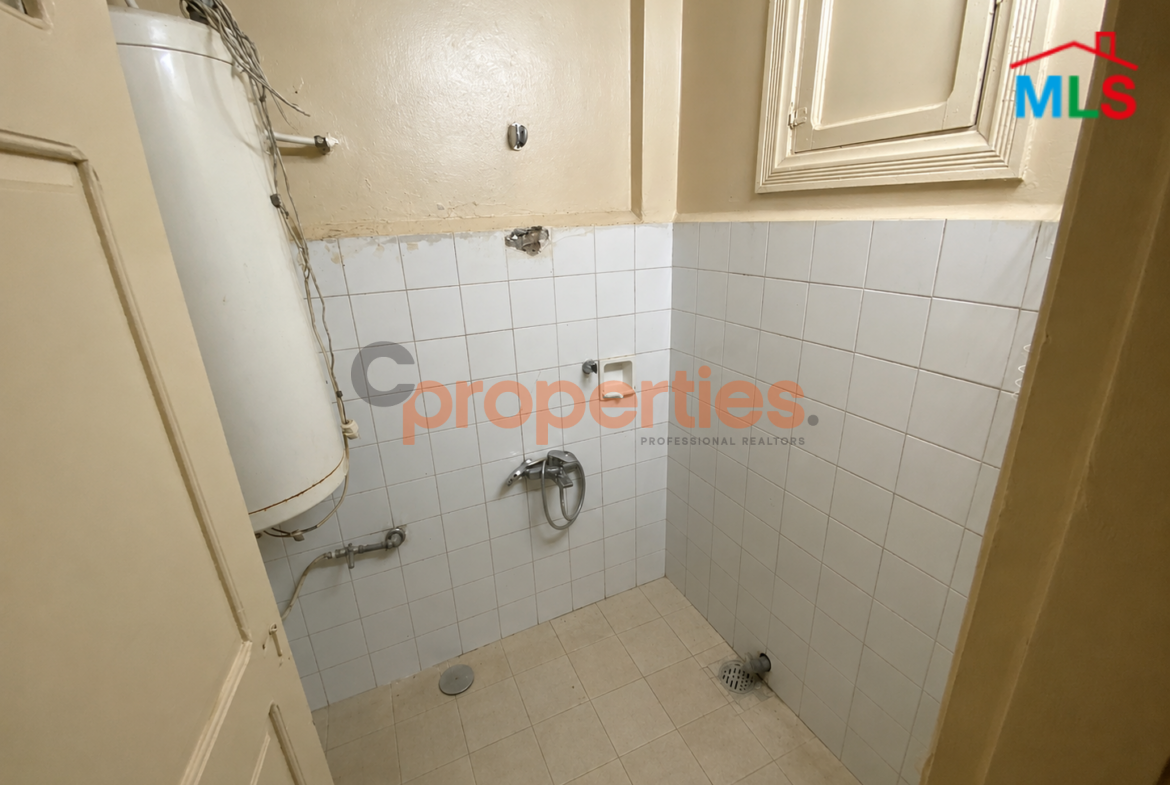 Furnished Apartment For Rent In Achrafieh | Rmeil - شقة مفروشة للإيجار في الأشرفية - CPBRC30