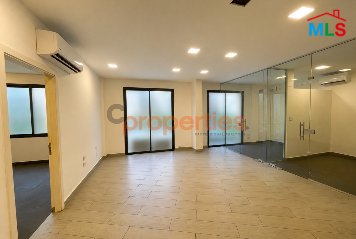 Office for rent in Saifi CPBPK48
