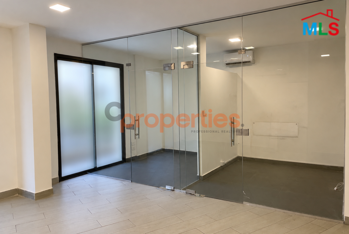 Office for rent in Saifi CPBPK48
