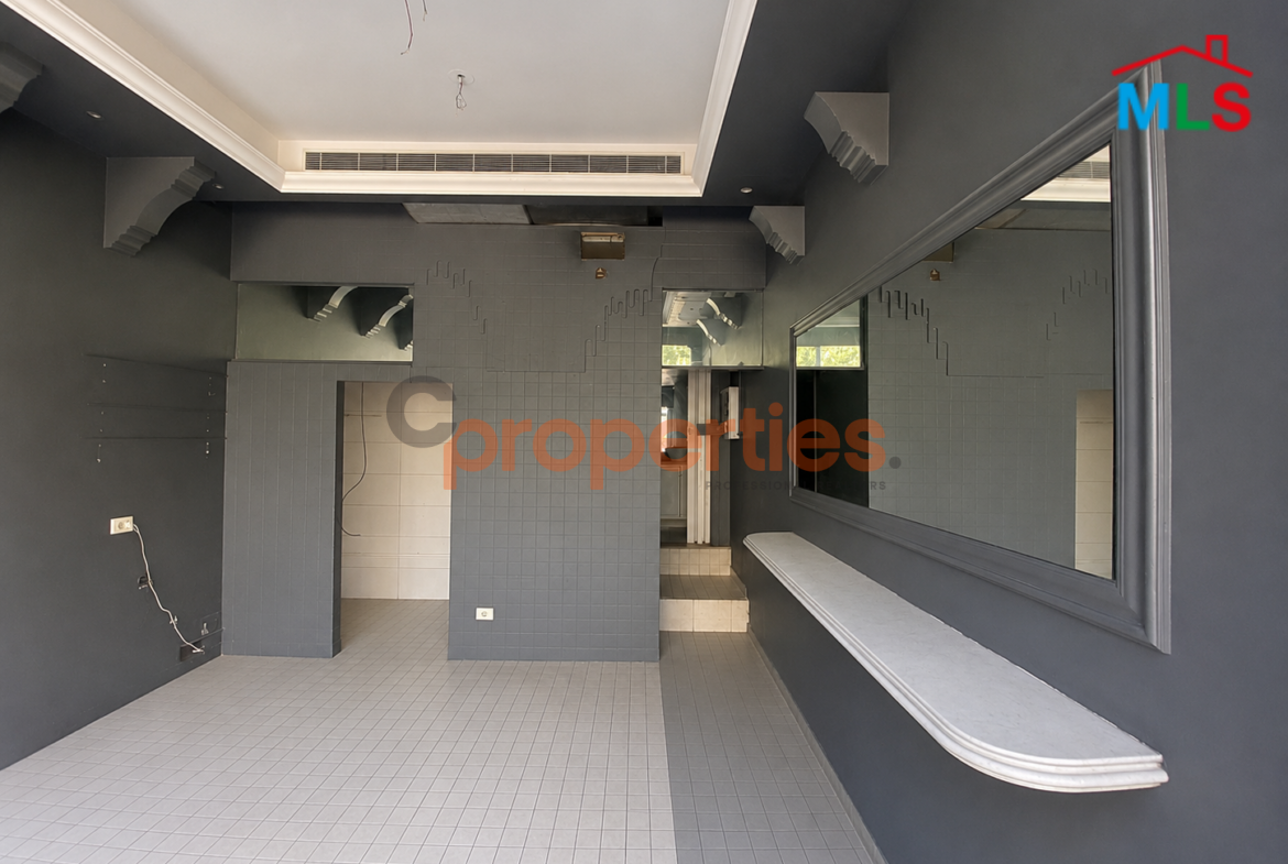 Shop For Rent In Achrafieh | Rmeil - محل للإيجار في الأشرفية - CPBRC29