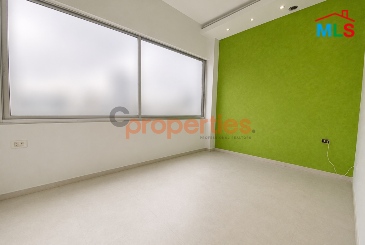 Office For Rent in Jal el Dib - CPFY312 مكتب للإيجار في جل الديب