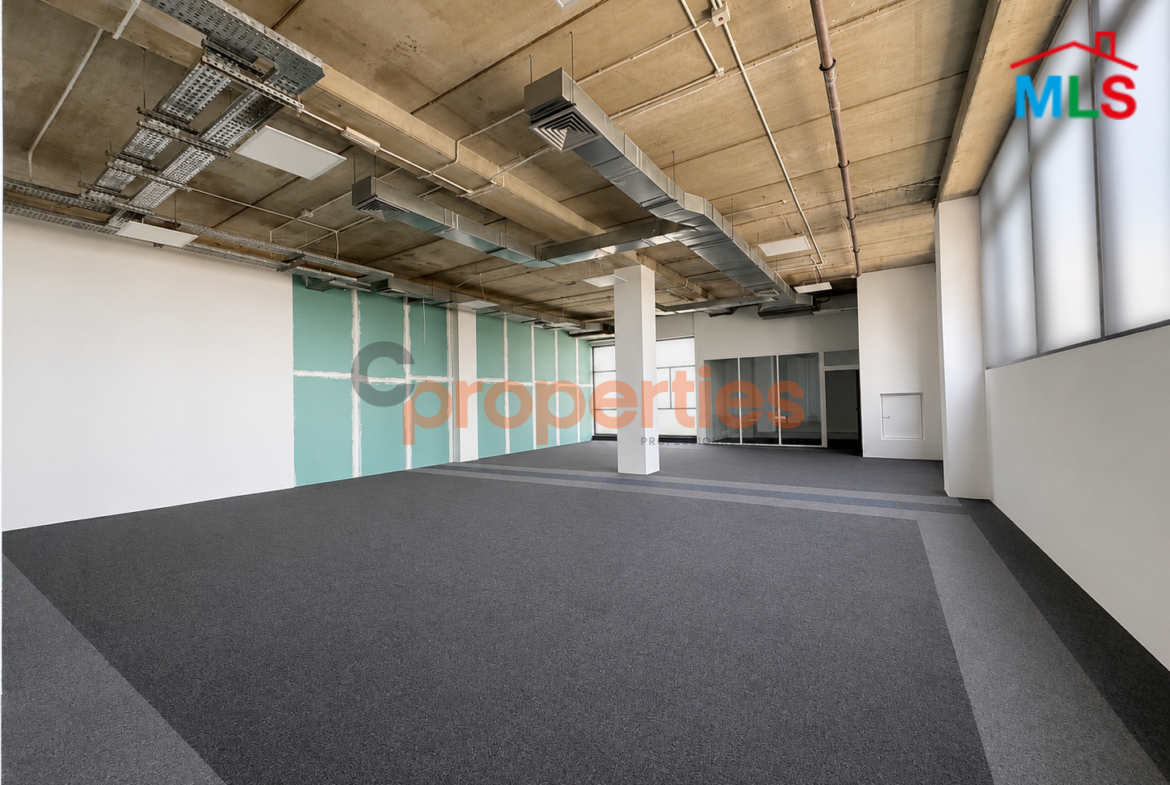Office For Rent In Kaslik مكتب للإيجار في الكسليك CPKRS08