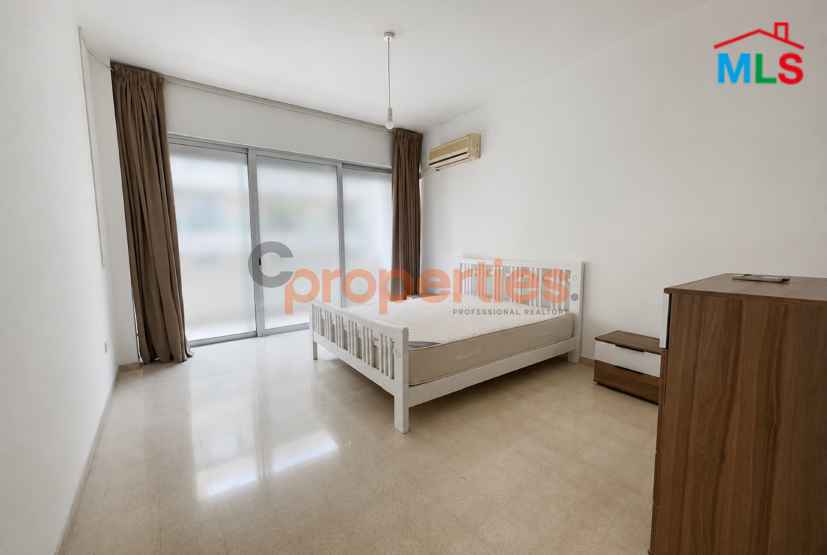 Triplex for rent Achrafieh تريبلكس للإيجار في الأشرفية - CPBPK44