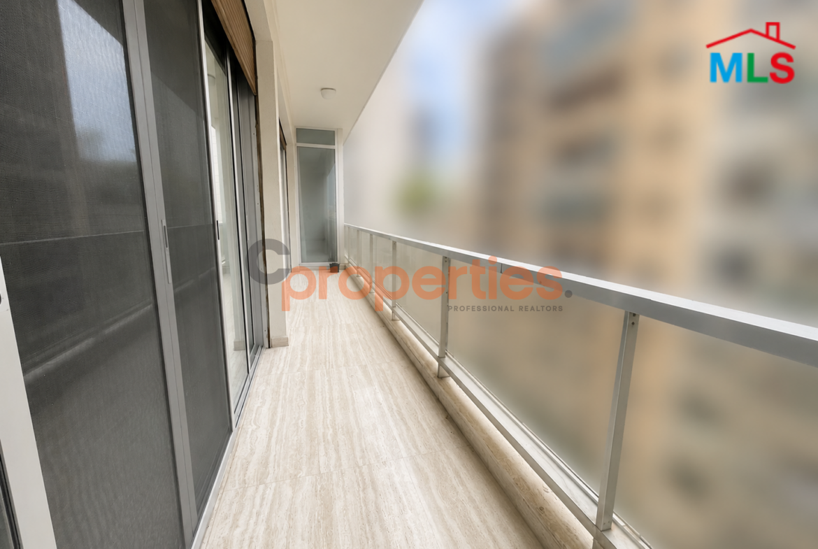 Triplex for rent Achrafieh تريبلكس للإيجار في الأشرفية - CPBPK44