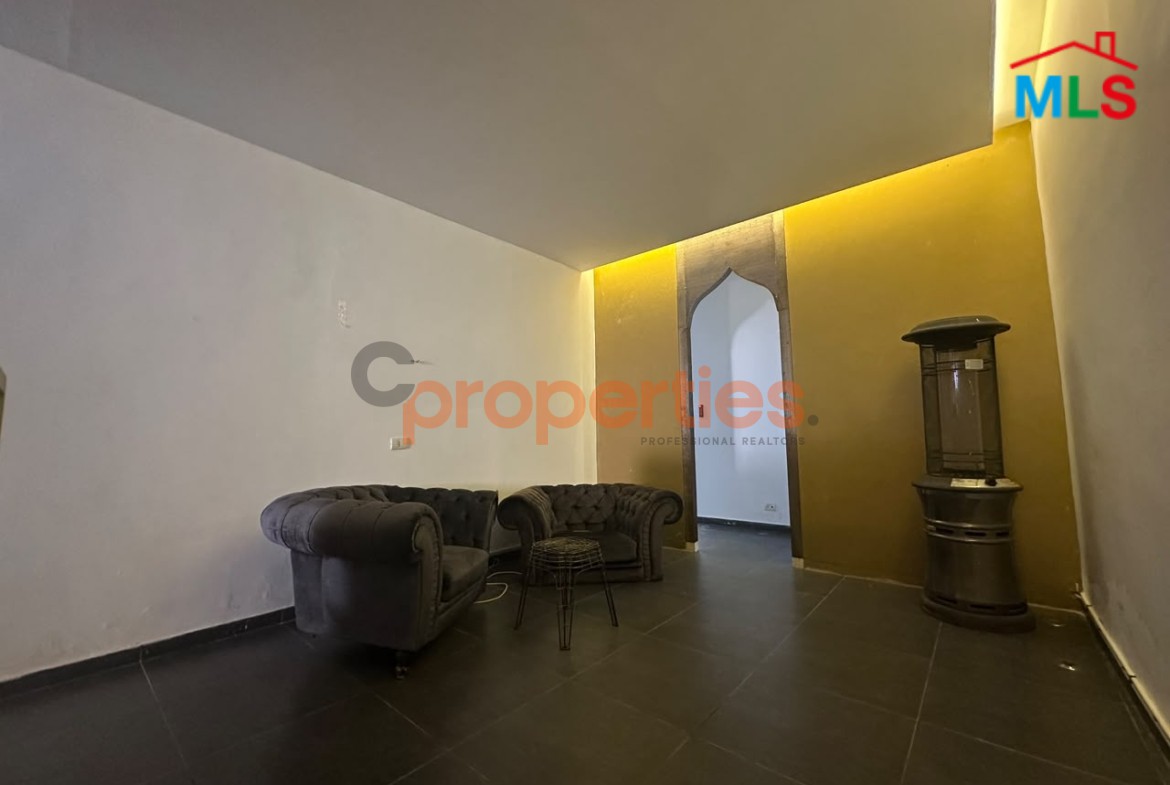 Semi-Furnished Apartment for Rent in Betchay with Terrace - شقة للإيجار في بتشاي مع تراس CPDD87