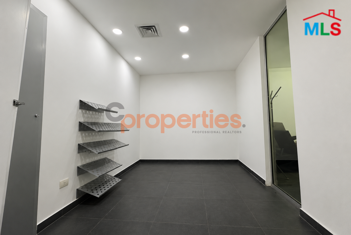 Semi-Furnished Apartment for Rent in Betchay with Terrace - شقة للإيجار في بتشاي مع تراس CPDD87