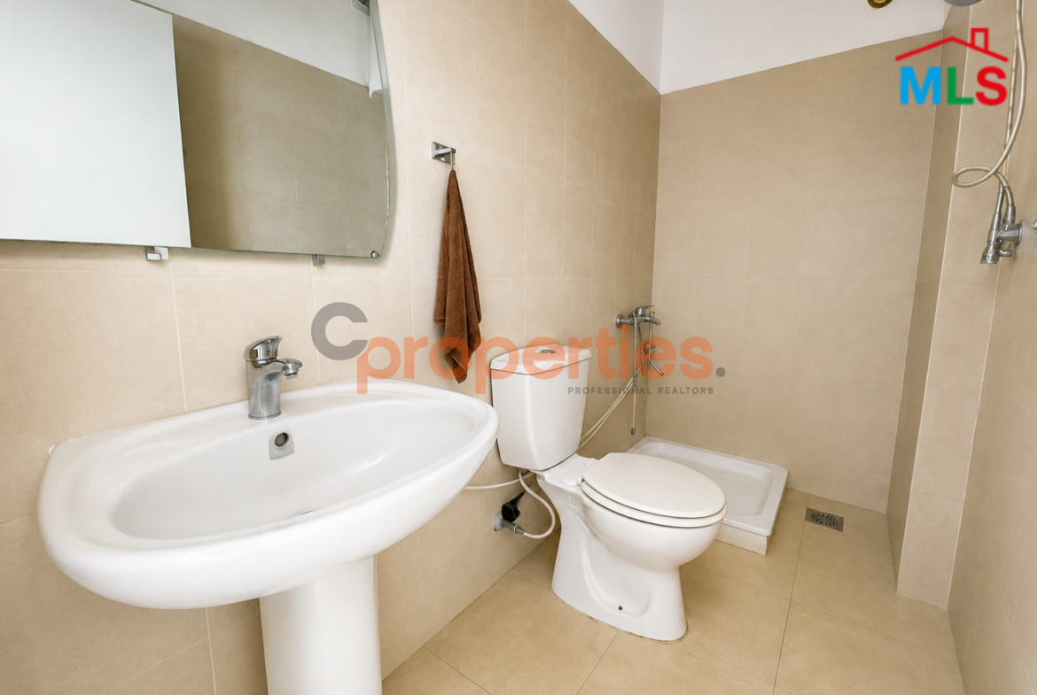 Office for Rent in Zalka - CPFY308 مكتب للإيجار في منطقة الزلقا