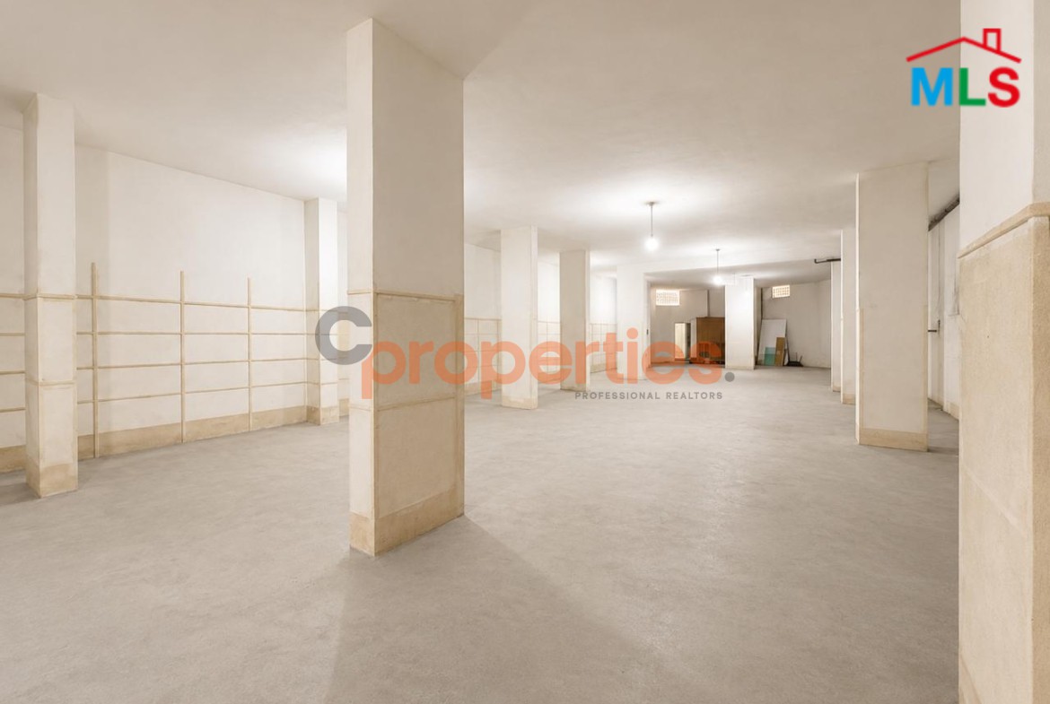 Warehouse For Rent in Hazmieh - مستودع للإيجار في الحازمية - CPCH54