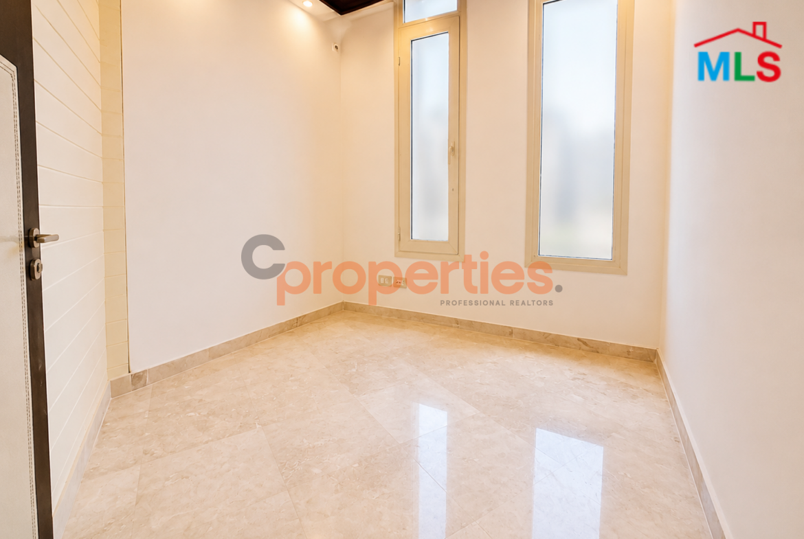 Office For Rent in Ras El Nabaa - مكتب للإيجار في رأس النبع - CPBZK33