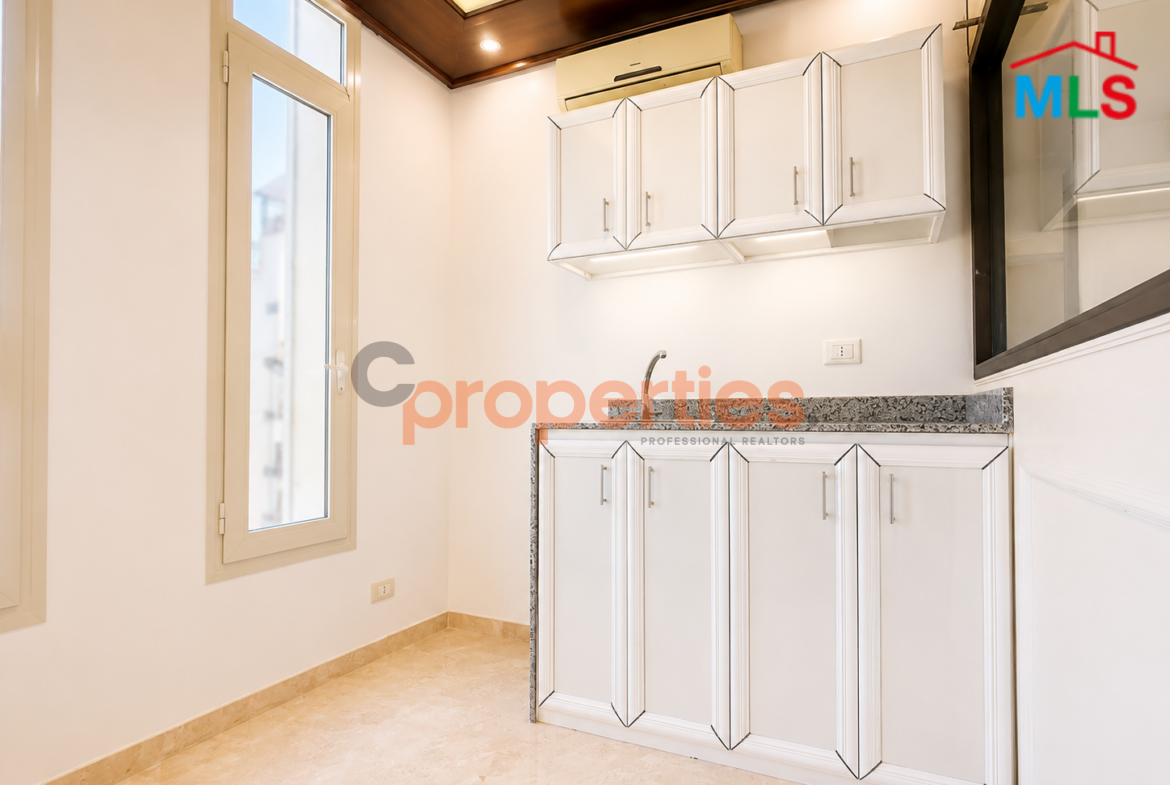 Office For Rent in Ras El Nabaa - مكتب للإيجار في رأس النبع - CPBZK33