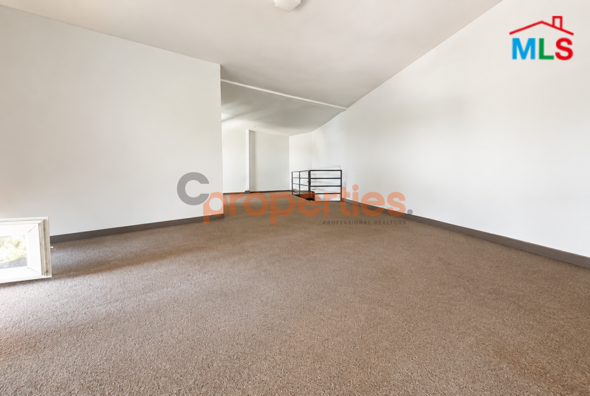 Office For Rent in Ras El Nabaa - مكتب للإيجار في رأس النبع - CPBZK33