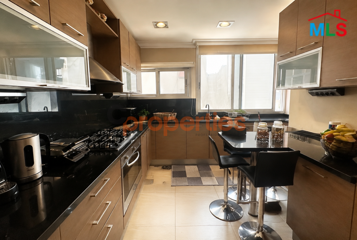 Apartment for Sale in Ras Beirut شقة للبيع في راس بيروت - CPBHS148
