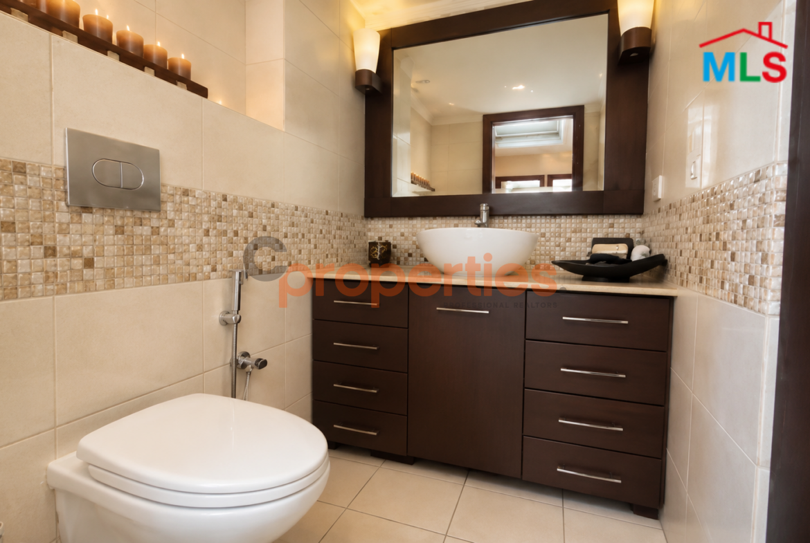 Apartment for Sale in Ras Beirut شقة للبيع في راس بيروت - CPBHS148