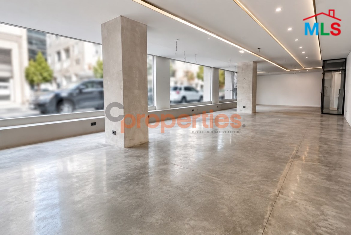 Showroom For Rent In Downtown Beirut صالة عرض للايجار في وسط بيروت - CPBHS146