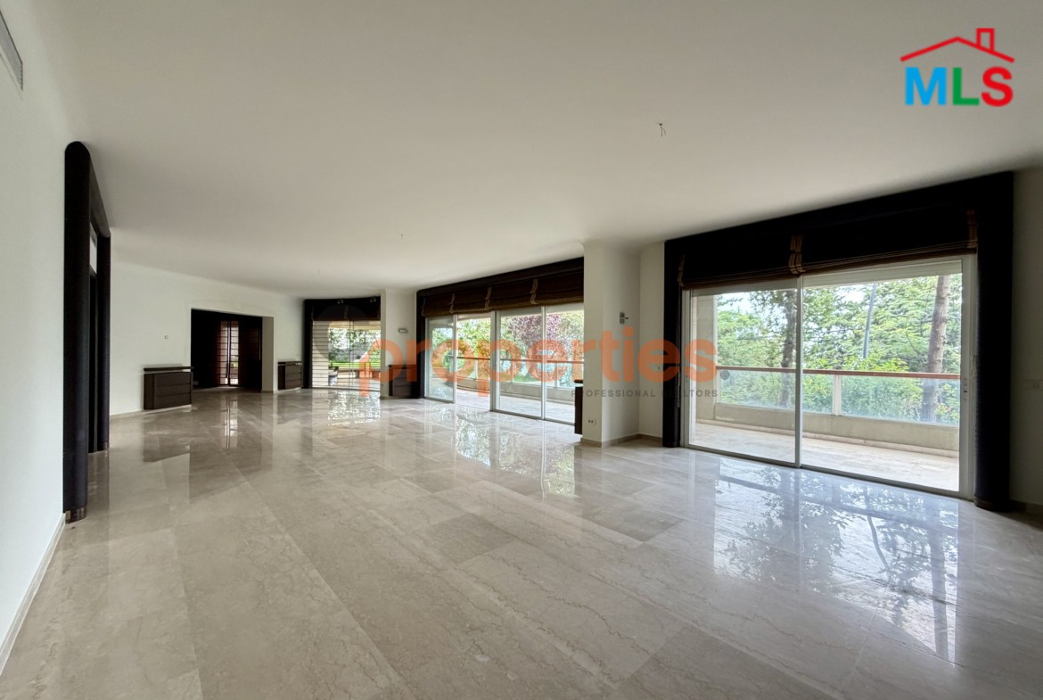 Apartment For Rent in Biyada with Garden/ Terrace شقة للاجار في البياضة CPCF374