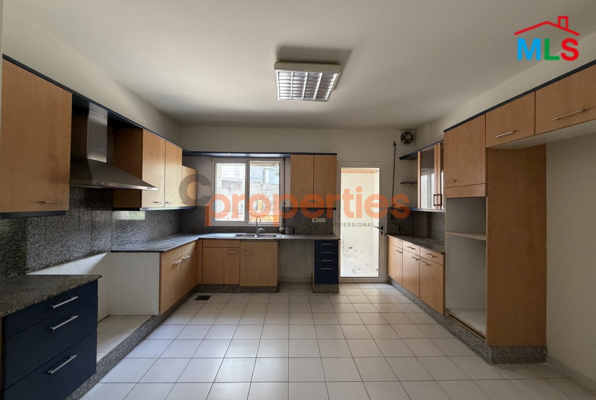 Apartment For Rent in Biyada with Garden/ Terrace شقة للاجار في البياضة CPCF374