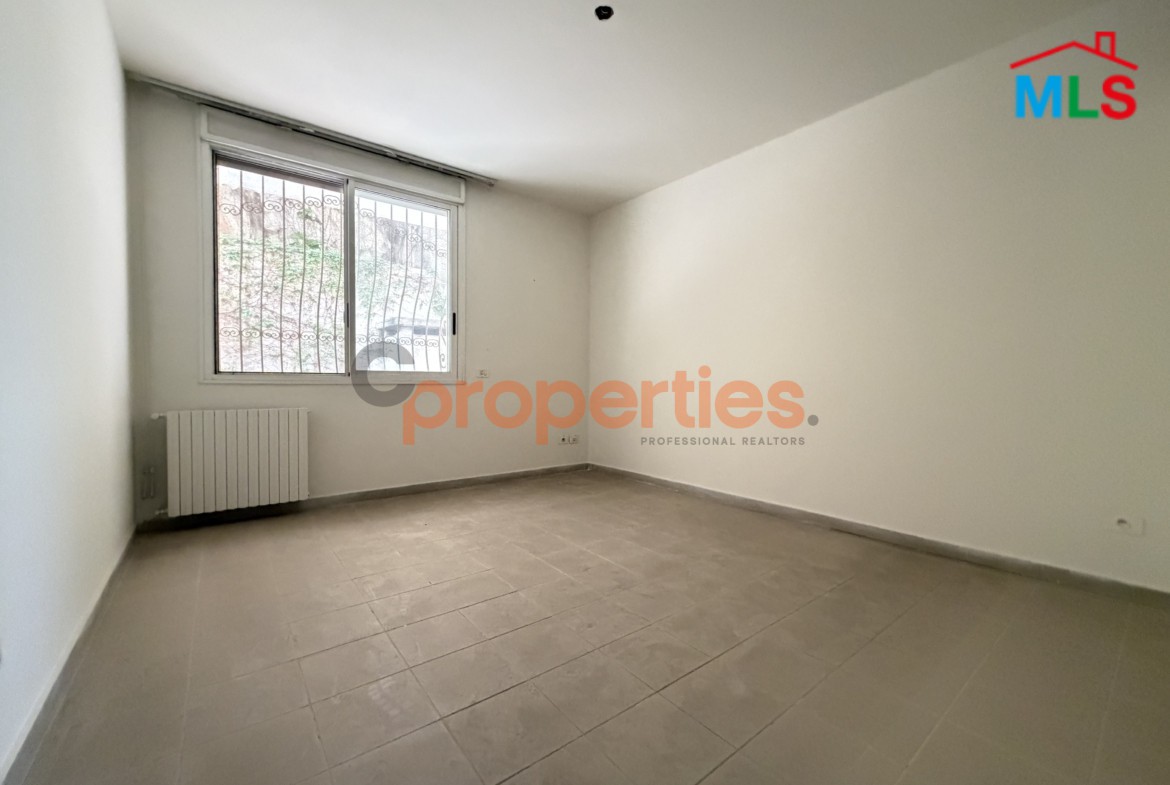 Apartment For Rent in Biyada with Garden/ Terrace شقة للاجار في البياضة CPCF374