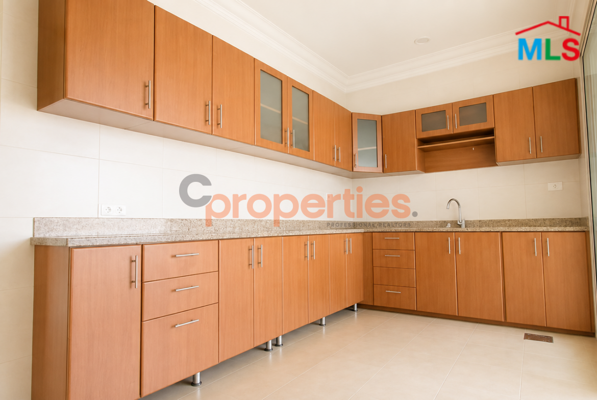 Apartment For Rent in Tallet El Khayat CPBHN12 - شقة فخمة للإيجار في تلة الخياط