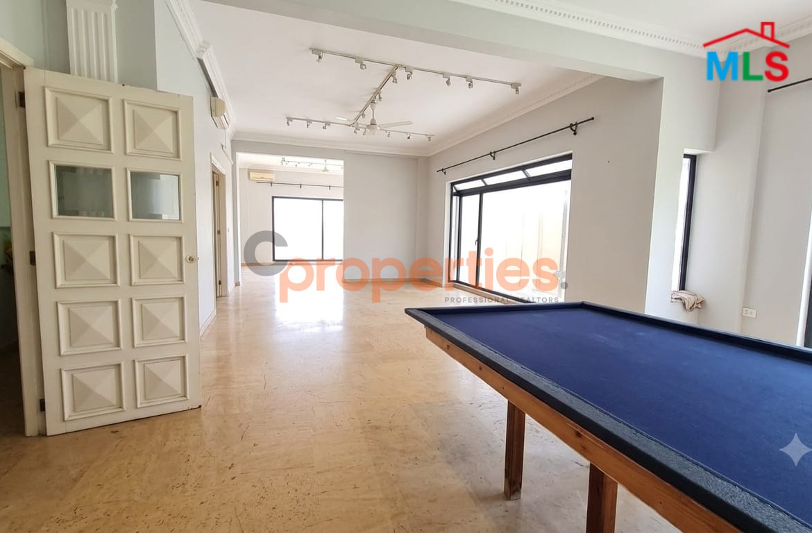 Office For Rent In Achrafieh - CPBMH31