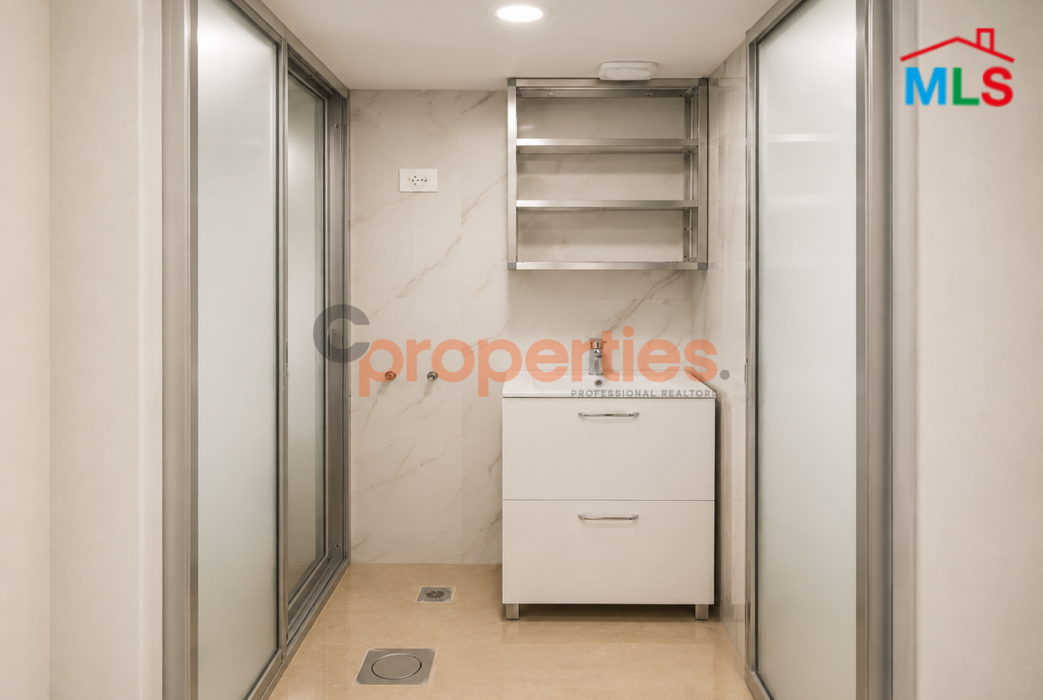 Office For Rent in Verdun CPBHN11 - مكتب فخم للأجار في فردان