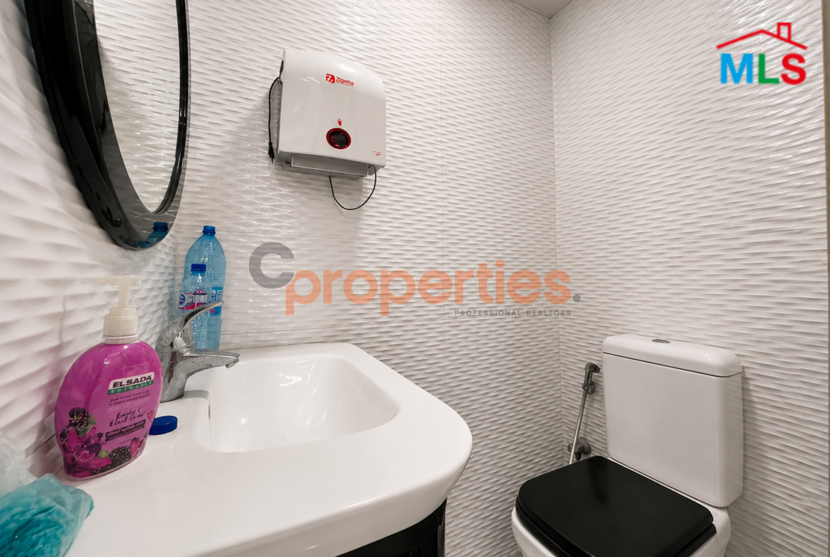 Shop for rent in Hamra CPBMKH58