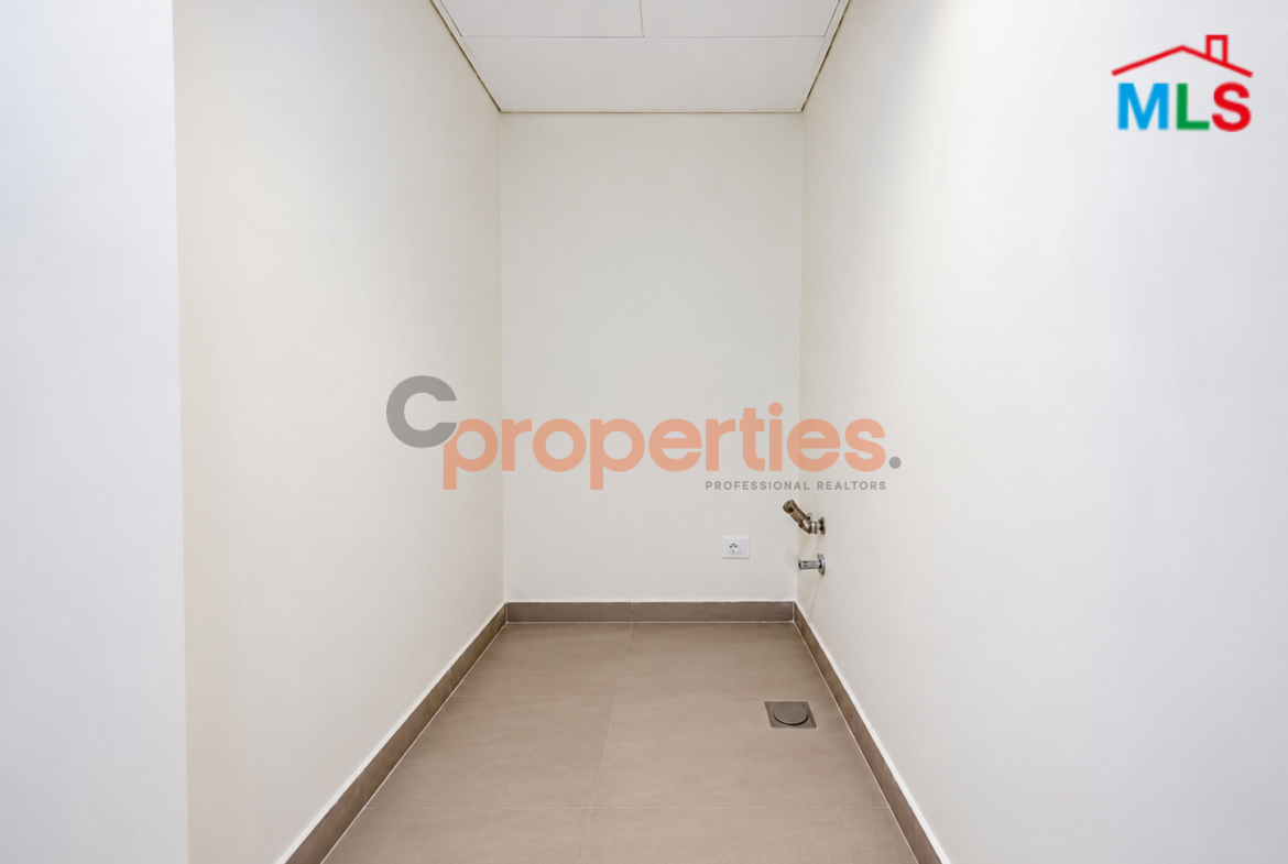 Apartment for rent in Ain Mraisse CPBMKH56