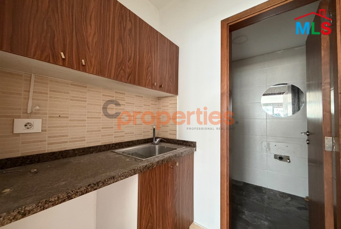 Office For Rent in Dbayeh مكتب للإيجار في ضبية CPES309