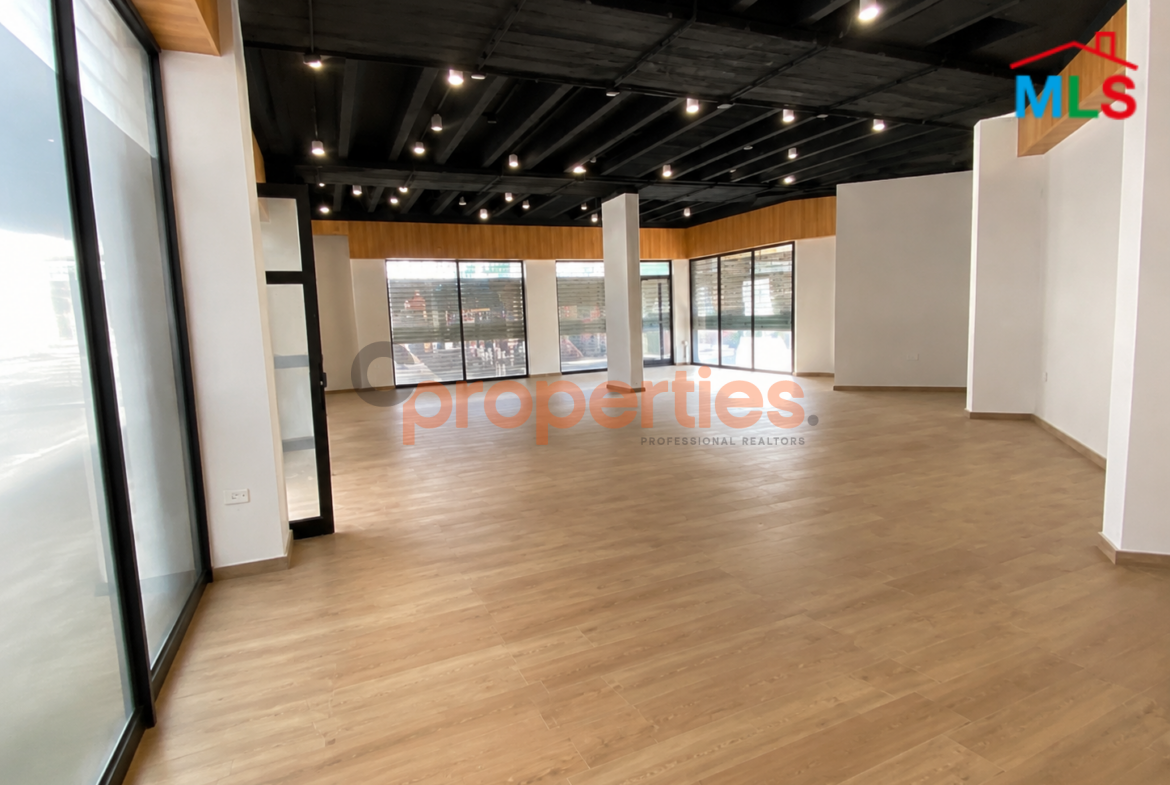 Shop For Rent In Mansourieh -CPHJ41-محل للإيجار في المنصورية