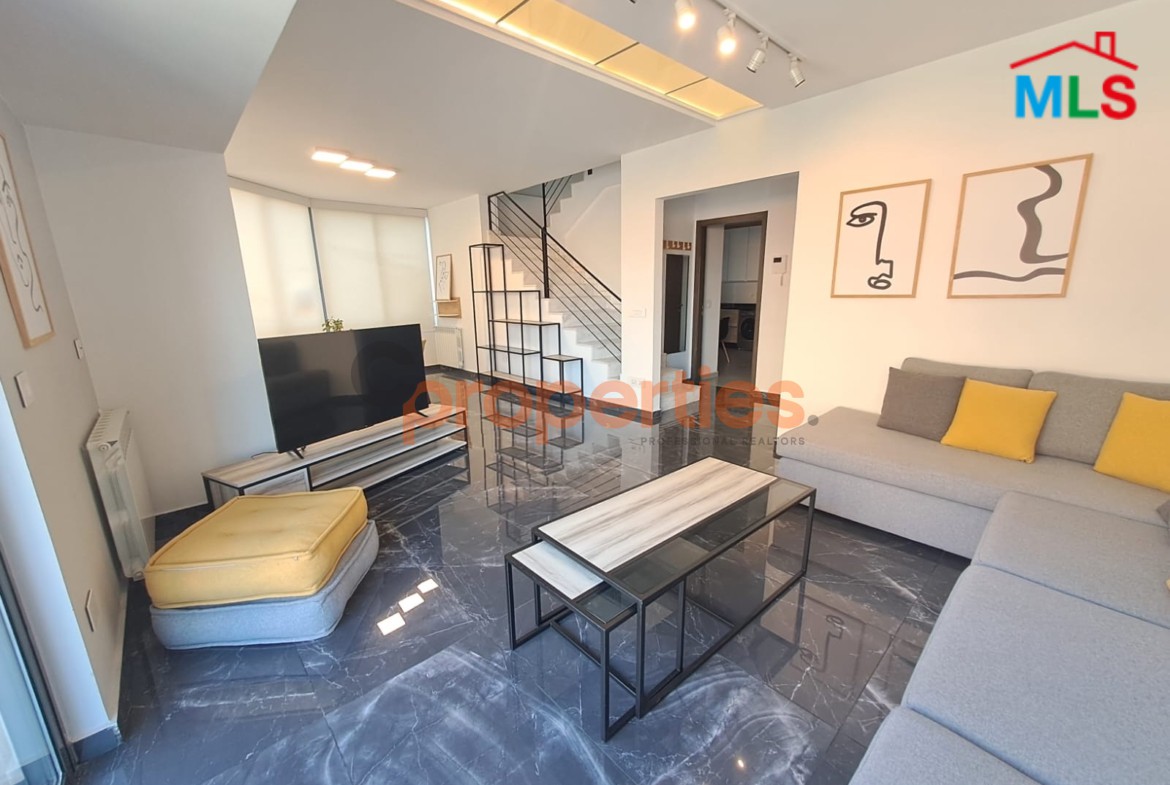 Furnished Duplex For Rent In Achrafieh | Rmeil - دوبلكس مفروش للإيجار في الأشرفية - CPBRC27