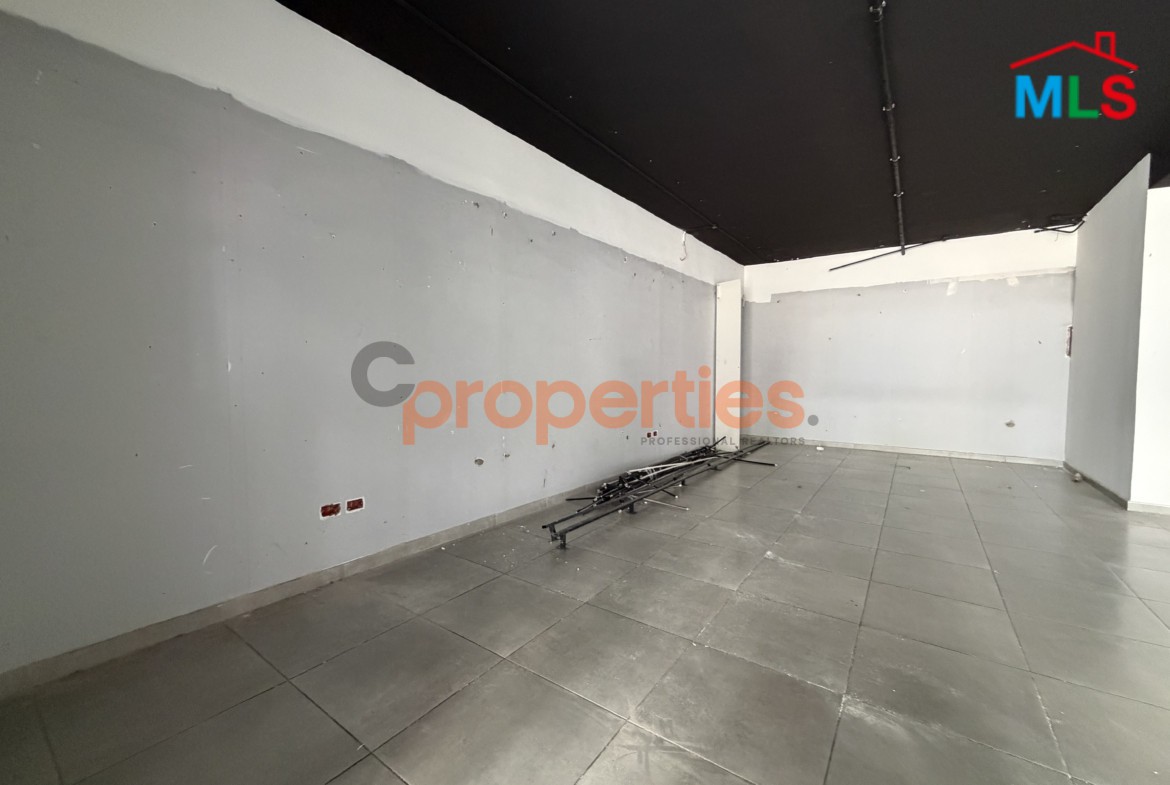 Shop For Rent In Jounieh - محل للإيجار في جونيه CPKKK15