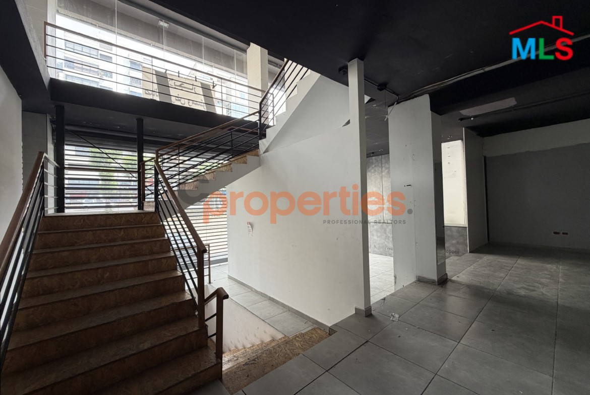 Shop For Rent In Jounieh - محل للإيجار في جونيه CPKKK15