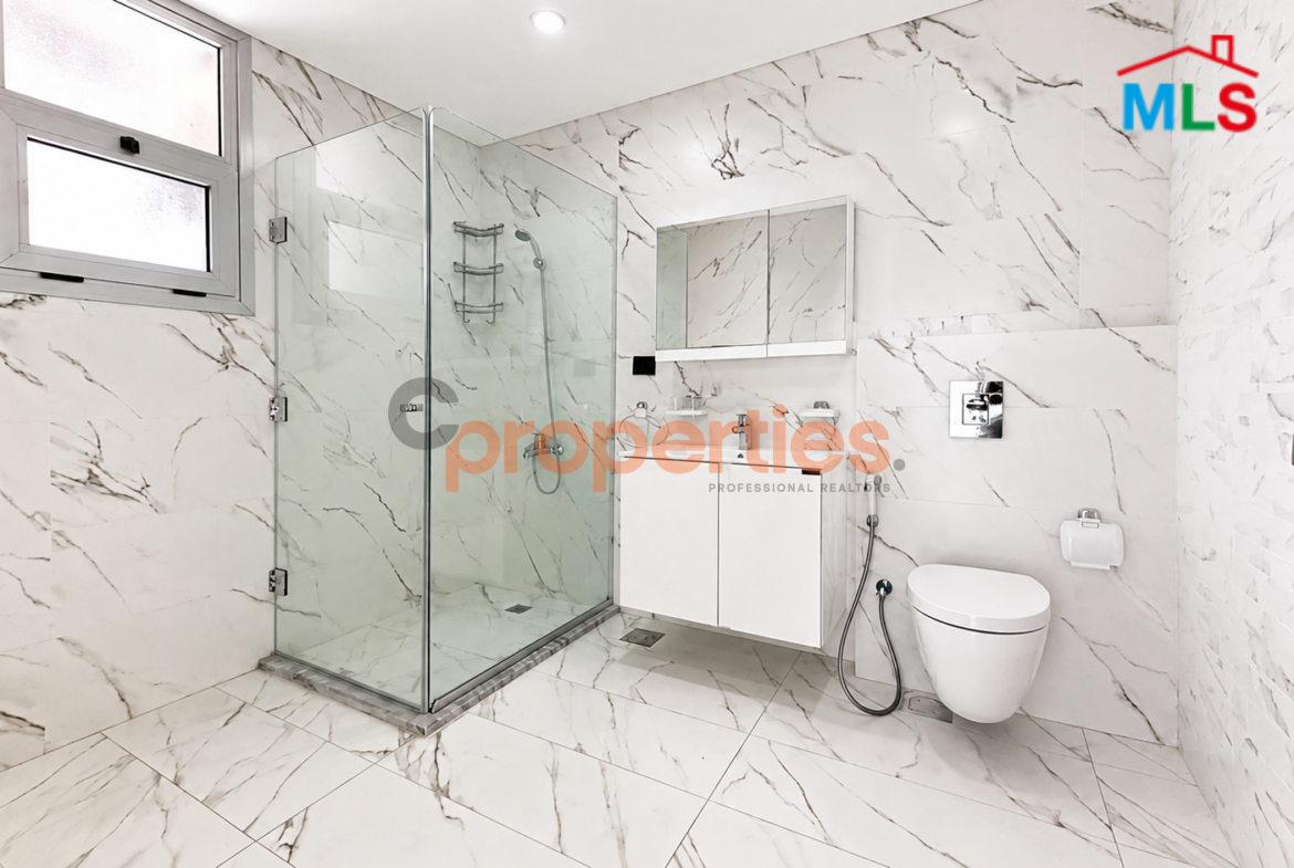 Sea View Apartment For Rent in Rawche شقة مطلة على البحر للإيجار في الروشة CPBHS141
