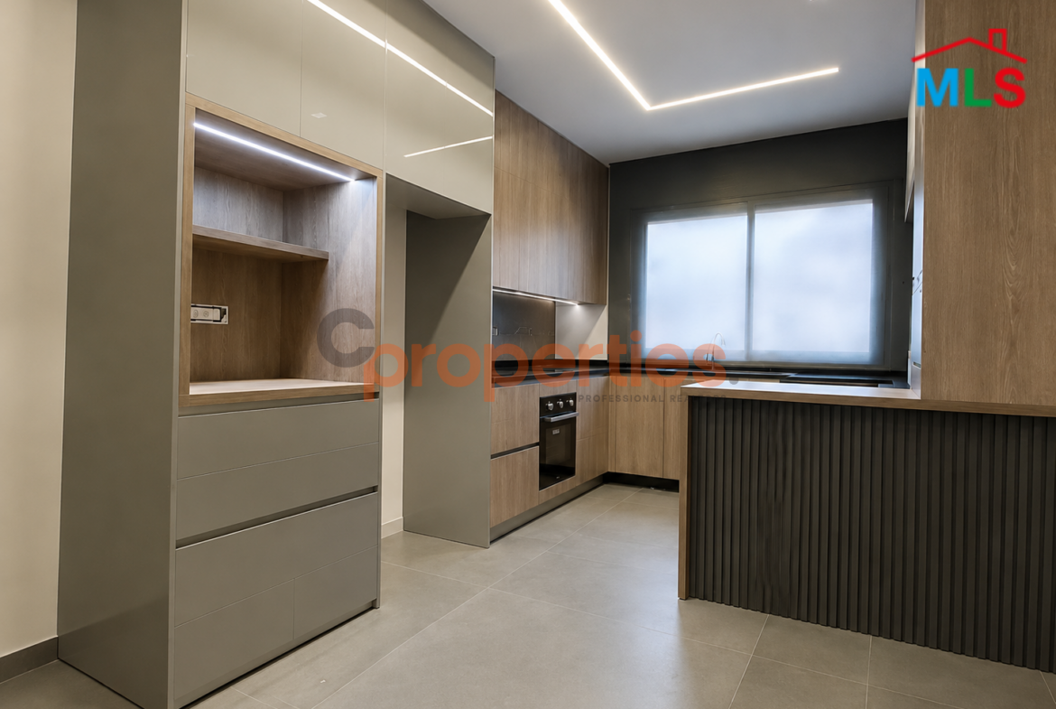 Apartment For Rent in Achrafieh شقة للإيجار في الأشرفية CPBWW37