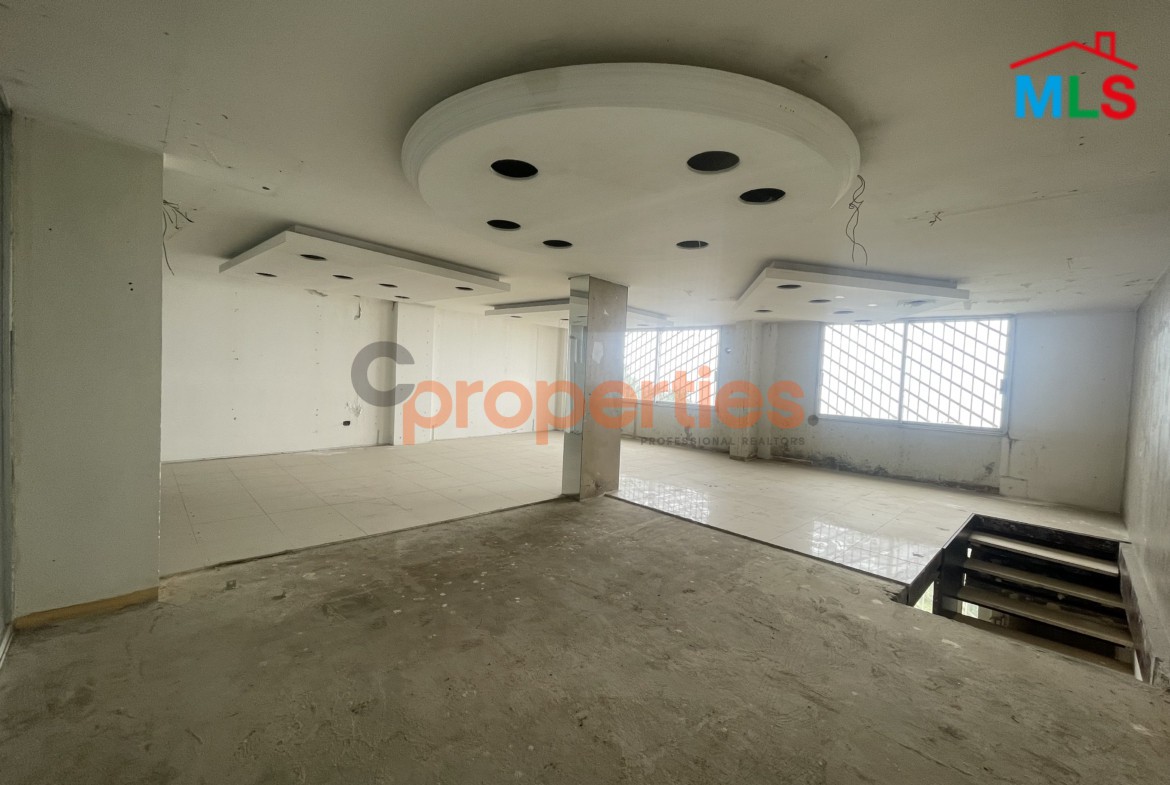 Showroom For Rent In Rayfoun صالة عرض للايجار في ريفون CPKNS01