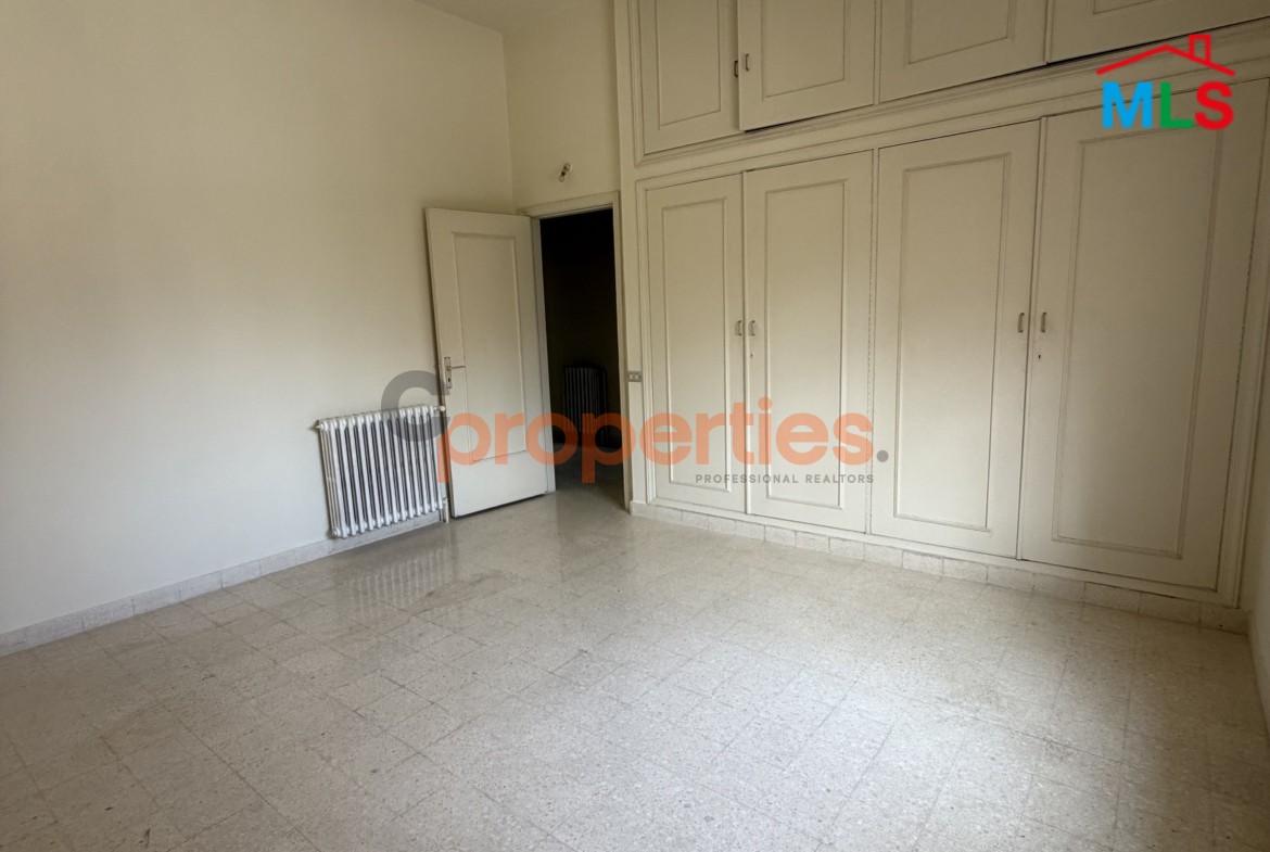 Apartment for rent in Jounieh ШґЩ‚Ш© Щ„Щ„ШҐЩЉШ¬Ш§Ш± ЩЃЩЉ Ш¬Щ€Щ†ЩЉШ© CPKKK01