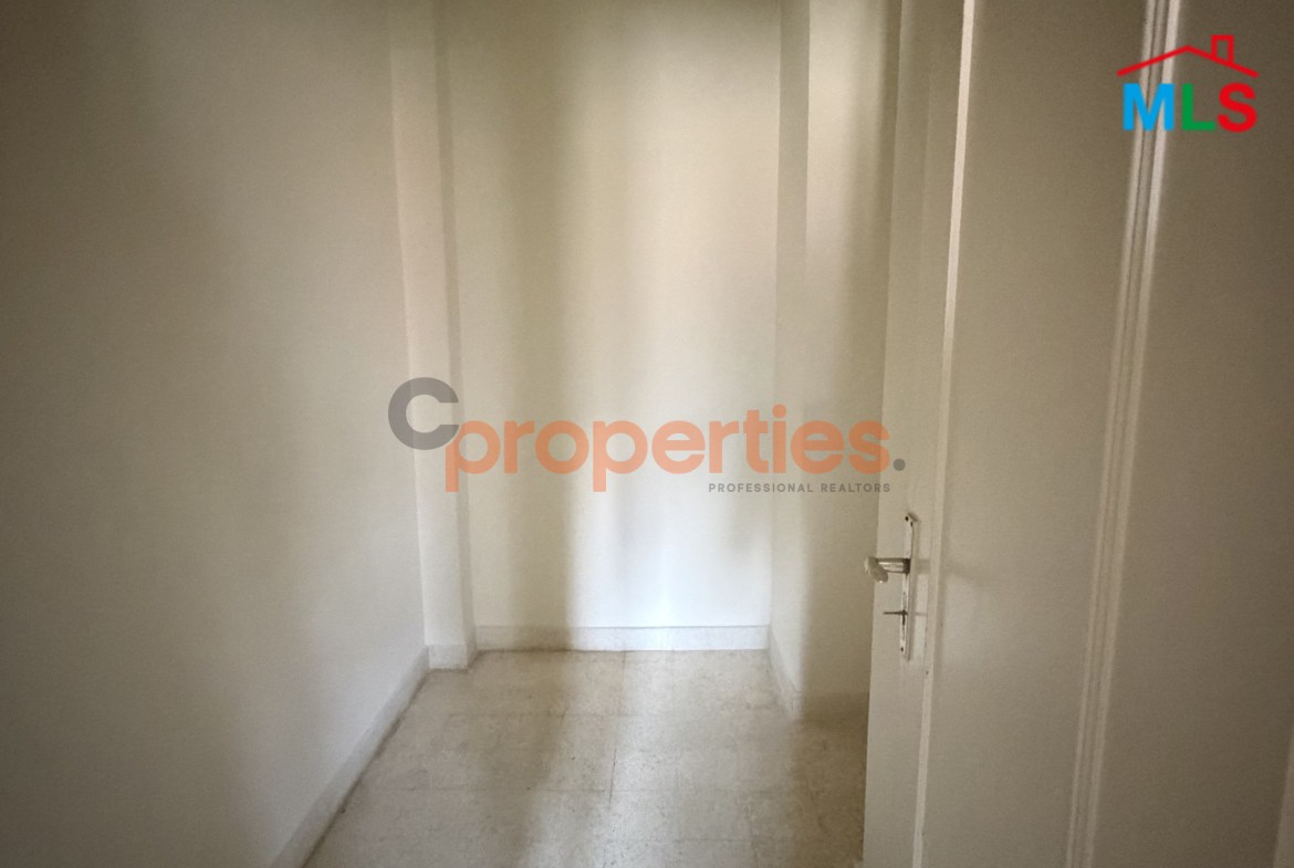 Apartment for rent in Jounieh ШґЩ‚Ш© Щ„Щ„ШҐЩЉШ¬Ш§Ш± ЩЃЩЉ Ш¬Щ€Щ†ЩЉШ© CPKKK01