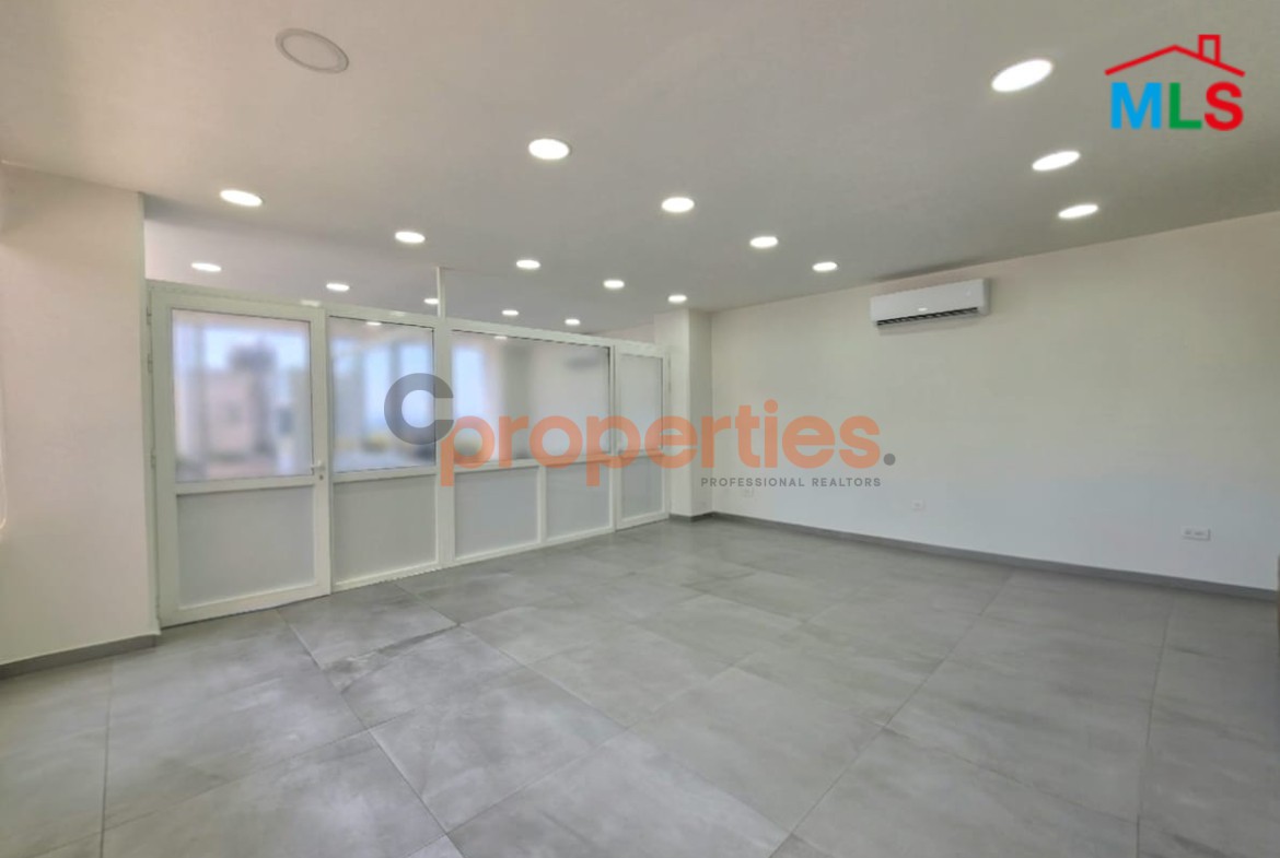 Office For Rent In Antelias | مكتب للإيجار في أنطلياس - CPRD286