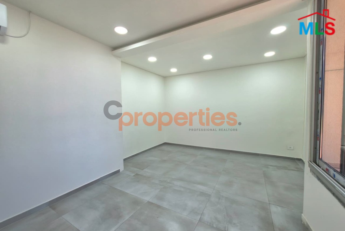 Office For Rent In Antelias | مكتب للإيجار في أنطلياس - CPRD286