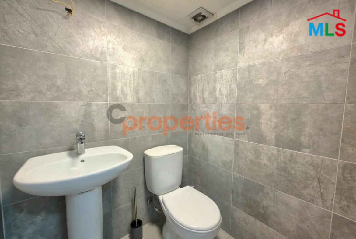 Office For Rent In Antelias | مكتب للإيجار في أنطلياس - CPRD286