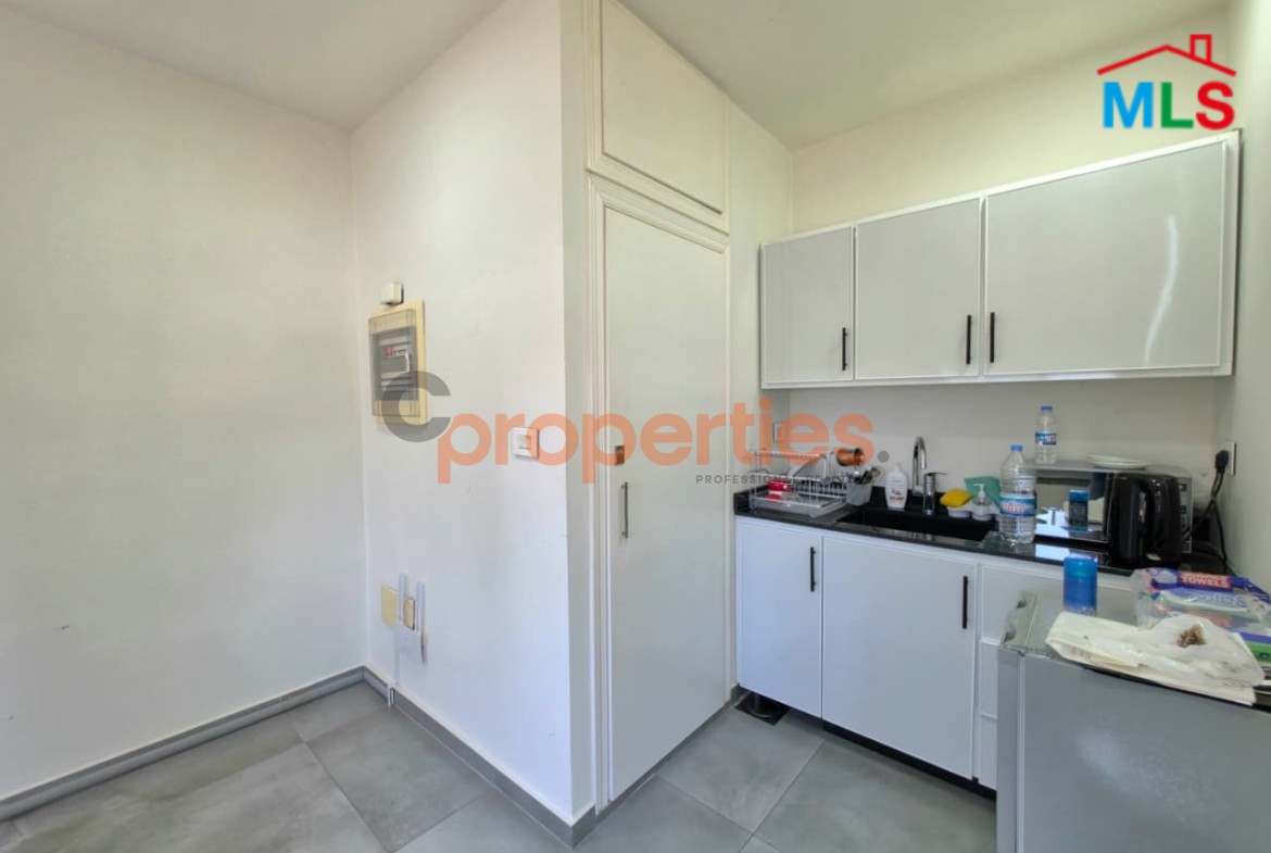 Office For Rent In Antelias | مكتب للإيجار في أنطلياس - CPRD286
