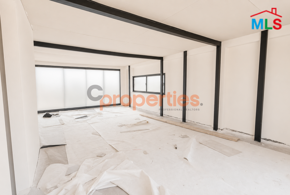 Commercial rooftop for rent in Achrafieh CPBPK37