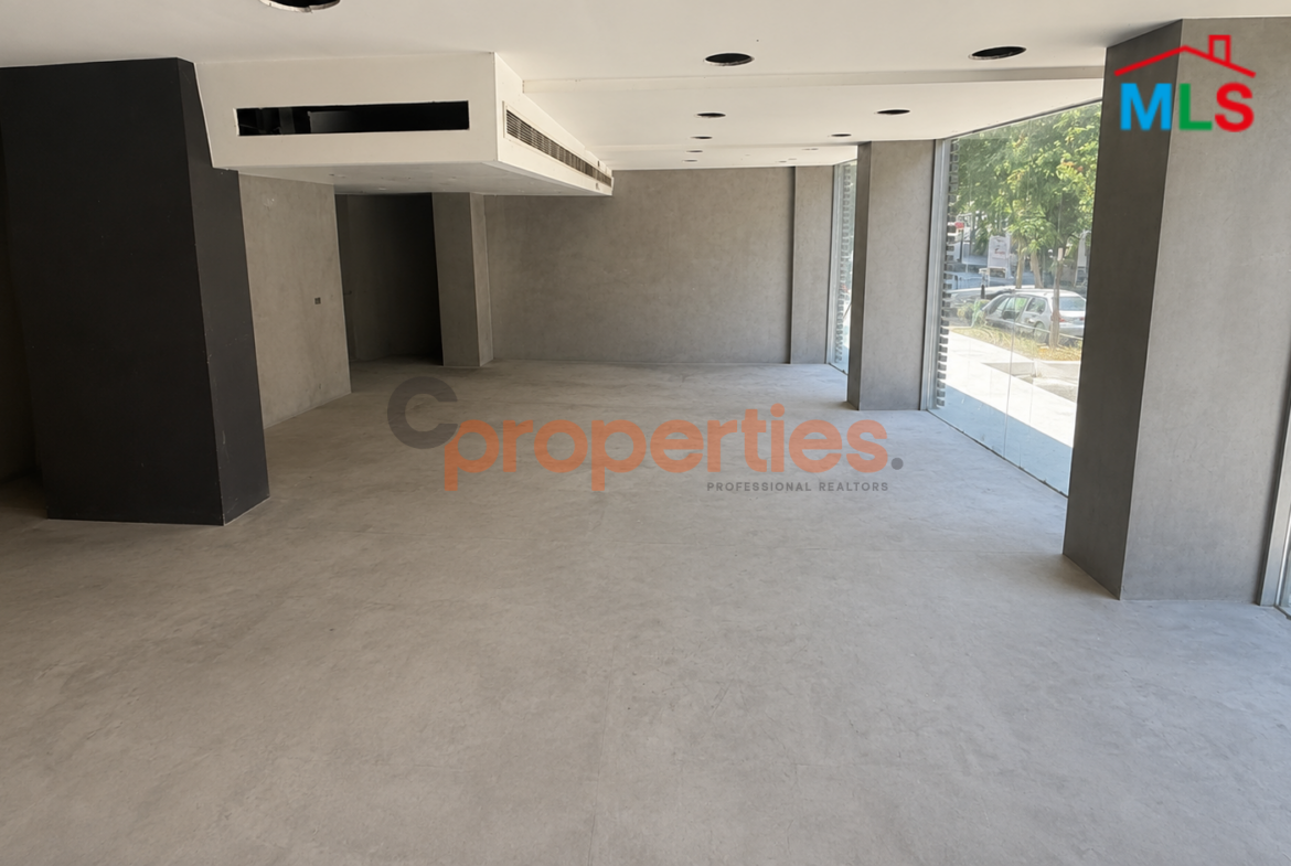 Commercial space for rent in Achrafieh CPBPK39
