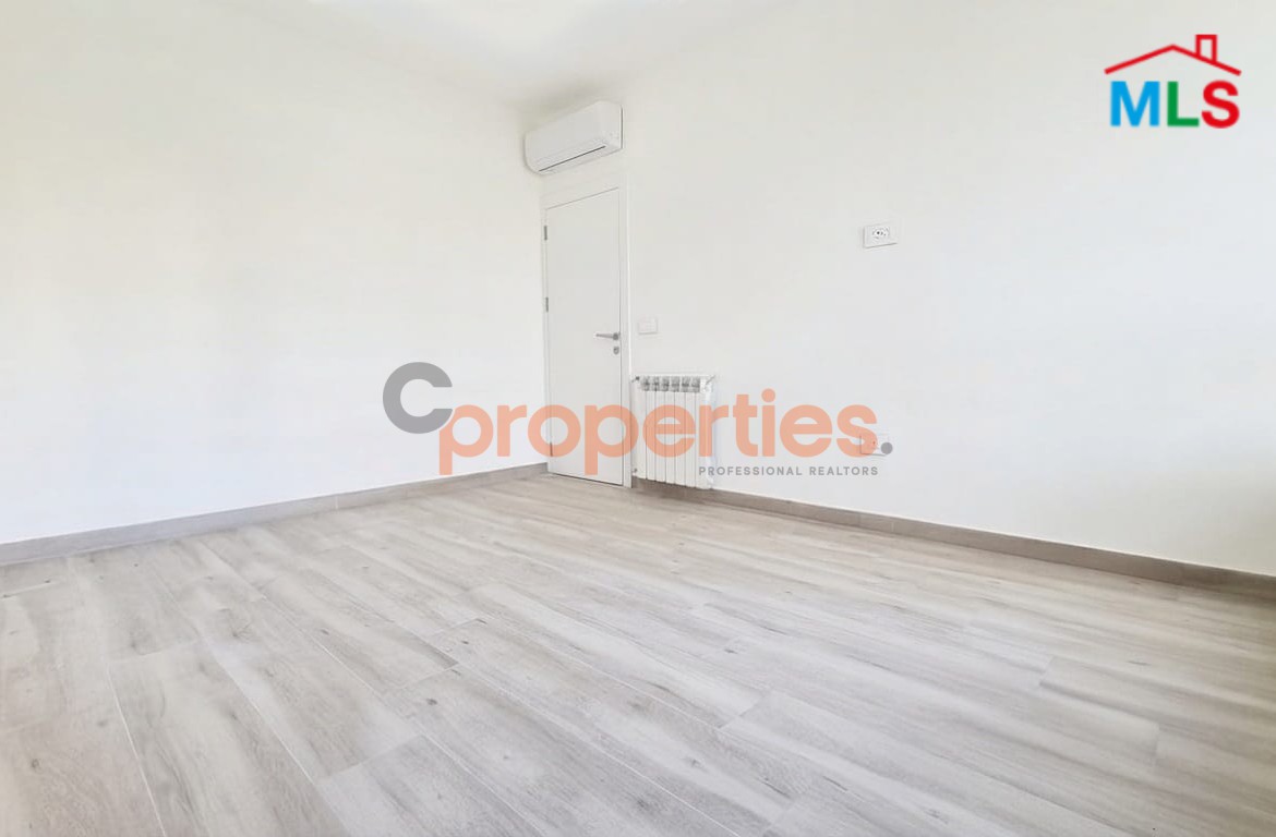 Apartment For Rent In Achrafieh - CPBMH28