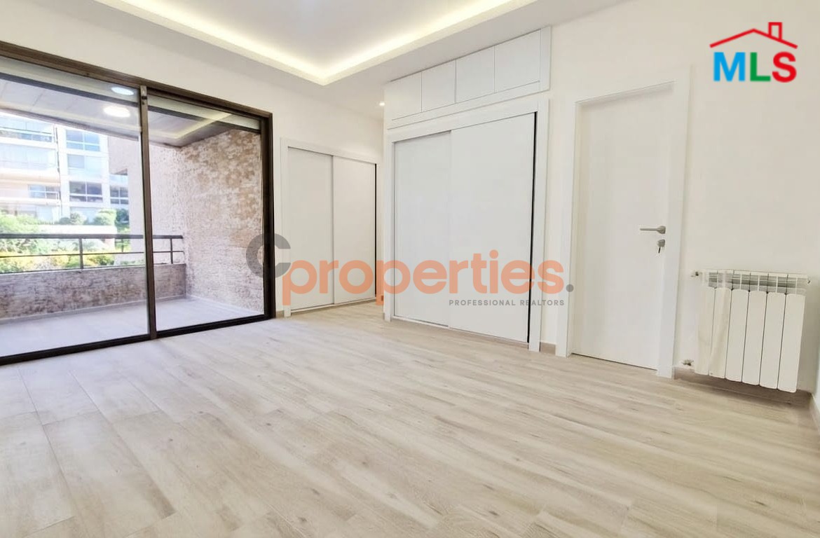 Apartment For Rent In Achrafieh - CPBMH28